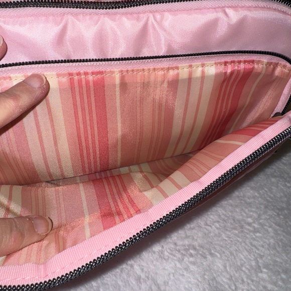 Lug Scoop SE Crossbody - Bubble Pink - Picture 7 of 9